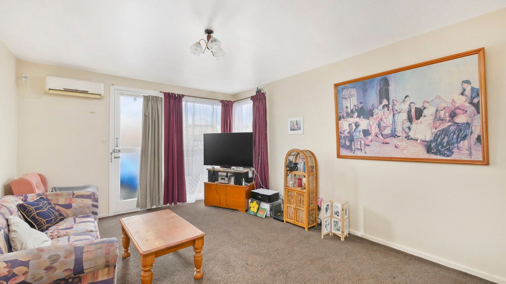 3/33 Whitmore Street, Edgeware, Christchurch - Carousel 2