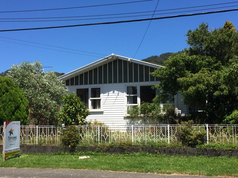 33 Konini Street, Wainuiomata, Lower Hutt - Carousel 3