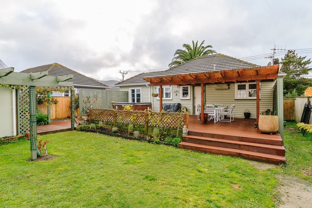 49 Totara Street, Wainuiomata, Lower Hutt - Carousel 1