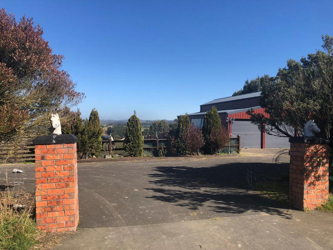73 Scroggs Hill Road, Brighton, Dunedin - Carousel 1