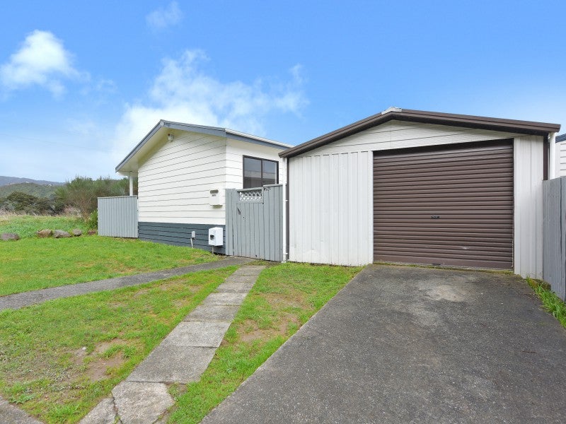100 Gillespies Road, Birchville, Upper Hutt - Carousel 14