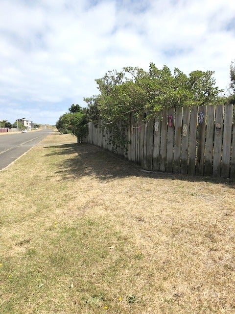 16 Hydrabad Drive, WAITARERE BEACH, LEVIN - Carousel 17
