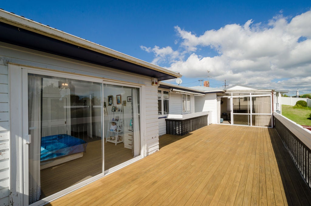 183 Waimumu Road, Massey, Auckland - Carousel 2