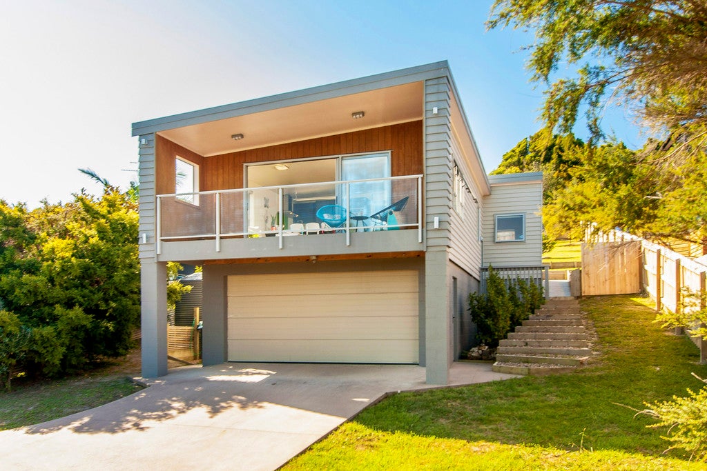23 Tetley Road, Surfdale, Waiheke Island - Carousel 1