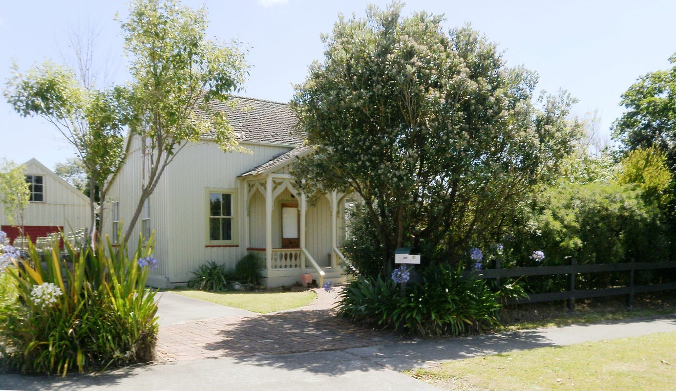 51 Clifton Terrace, Fitzherbert, Palmerston North - Carousel 2