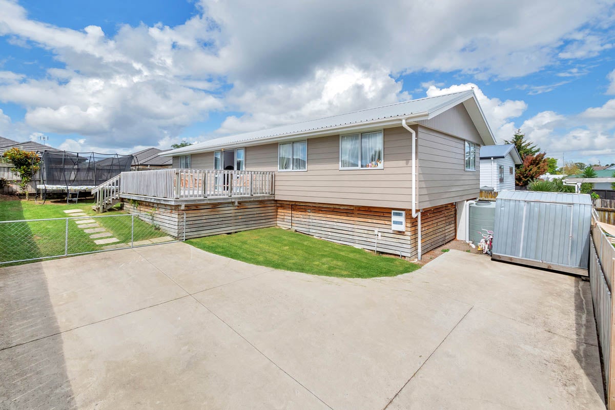 48A Greenhaven Avenue, Opaheke, Papakura - Carousel 1
