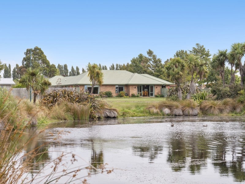 6 Sanctuary Gardens, Shirley, Christchurch - Carousel 1