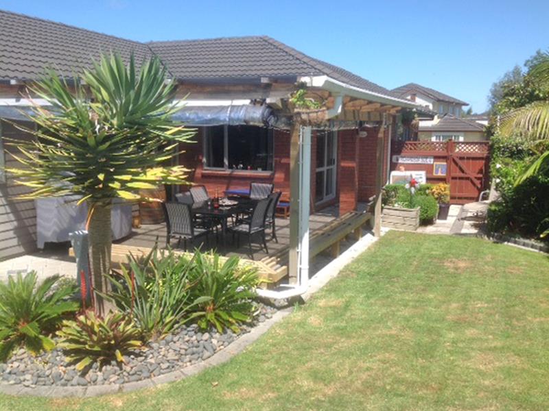 9 Fergy Crescent, Wattle Downs, Auckland - Carousel 4