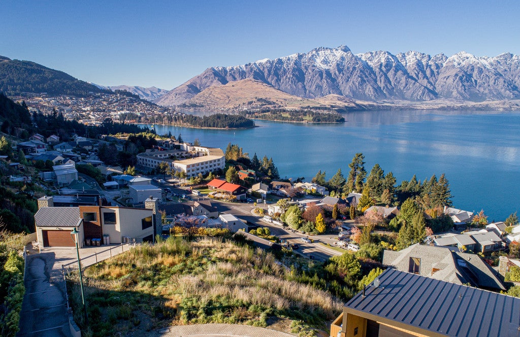 8 Matakauri Place, Fernhill, Queenstown - Carousel 6