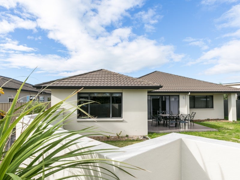 8 Pania Place, Poraiti, Napier - Carousel 2