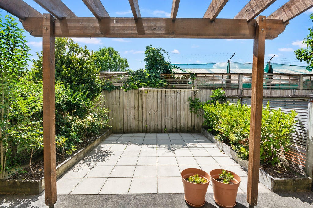 10/17 HARBOUR VIEW ROAD, Exclusive  - Carousel 11