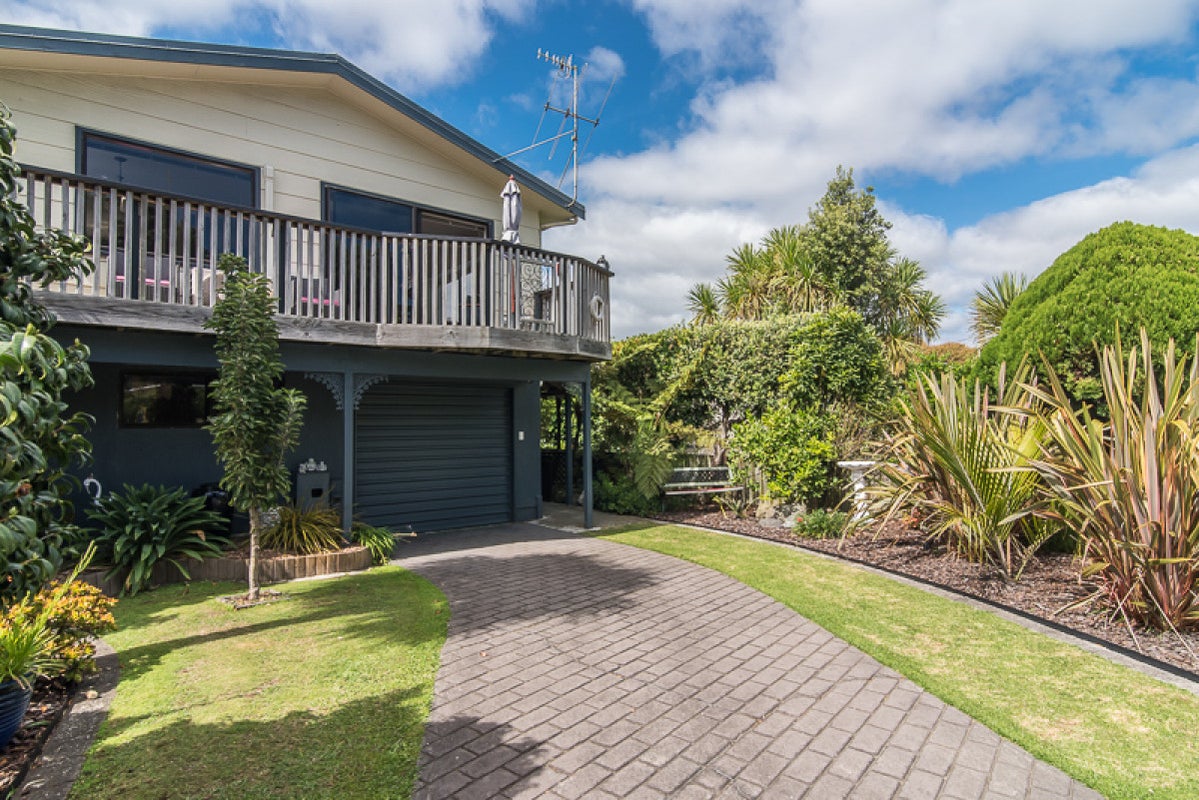 15A Margaret Road, Raumati Beach, Paraparaumu - Carousel 1