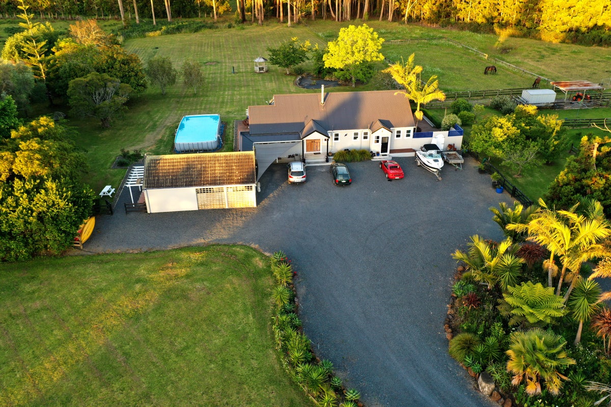 218 Pungaere Road, Kerikeri - Carousel 29