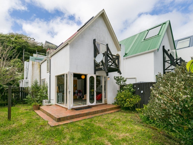 7/62 South Karori Road, Karori, Wellington - Carousel 1