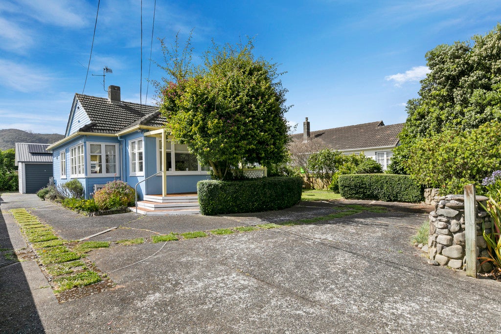 1042 Taita Drive, Taita, Lower Hutt - Carousel 2