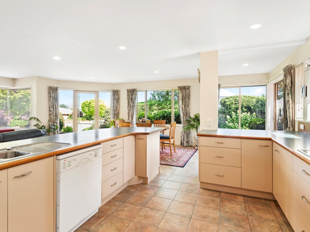 21 Elmwood Avenue, Witherlea, Blenheim - Carousel 2