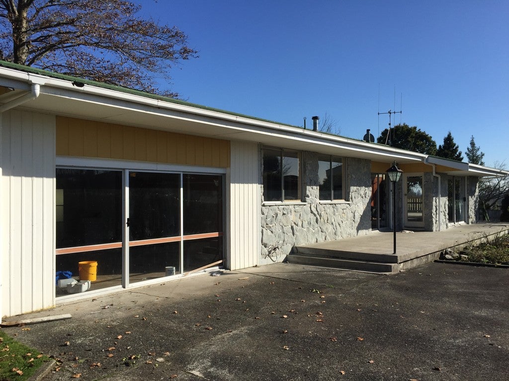 90 Flynn Road, Hillcrest, Hamilton - Carousel 1