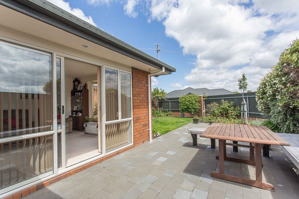 2 Noosa Place, North New Brighton, Christchurch - Carousel 1