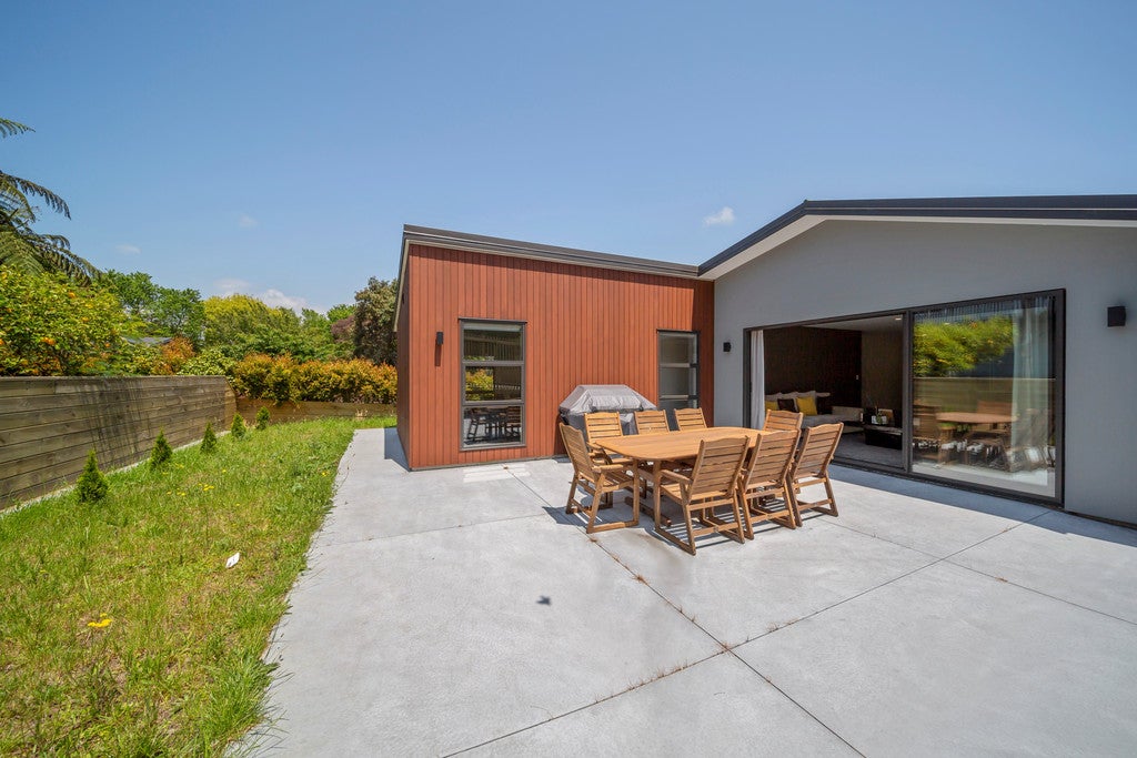 3 Mackillop Way, Brooklands, New Plymouth - Carousel 2