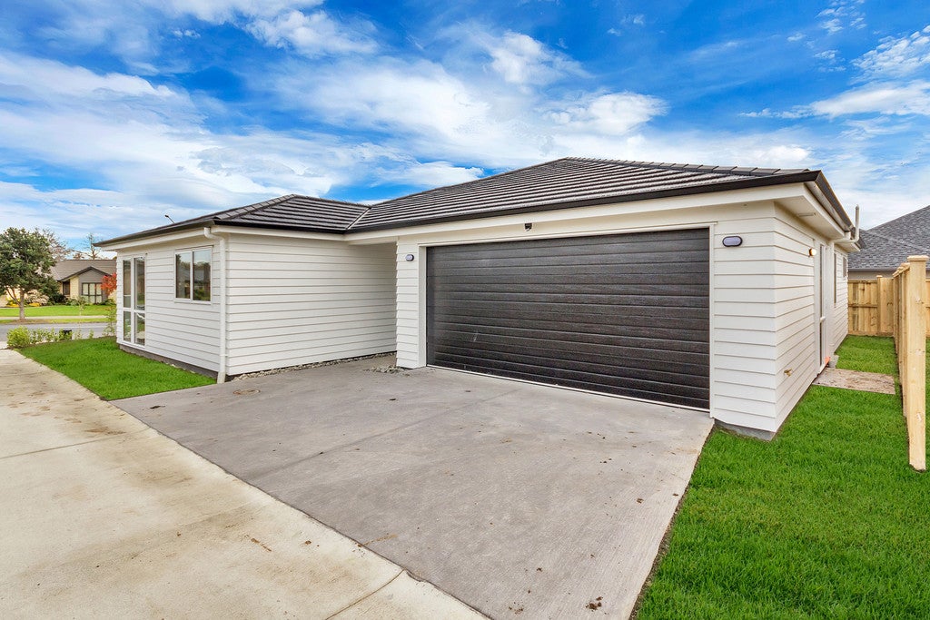 117A Harbourside Drive, Karaka, Papakura - Carousel 2