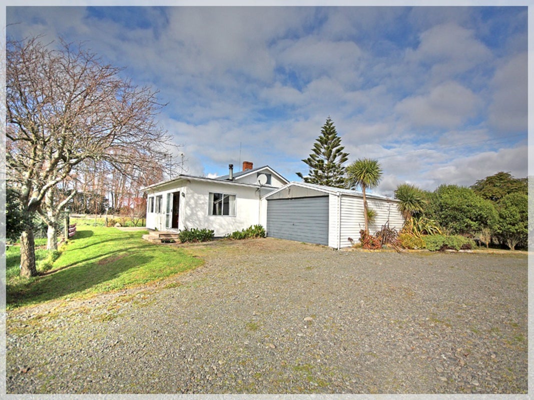 8 Rosina Road, Tangimoana, Palmerston North - Carousel 2