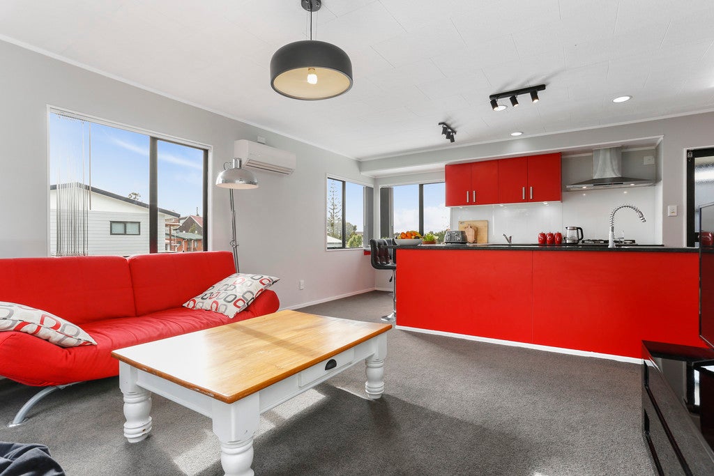 225 Glengarry Road, Glen Eden, Auckland - Carousel 2