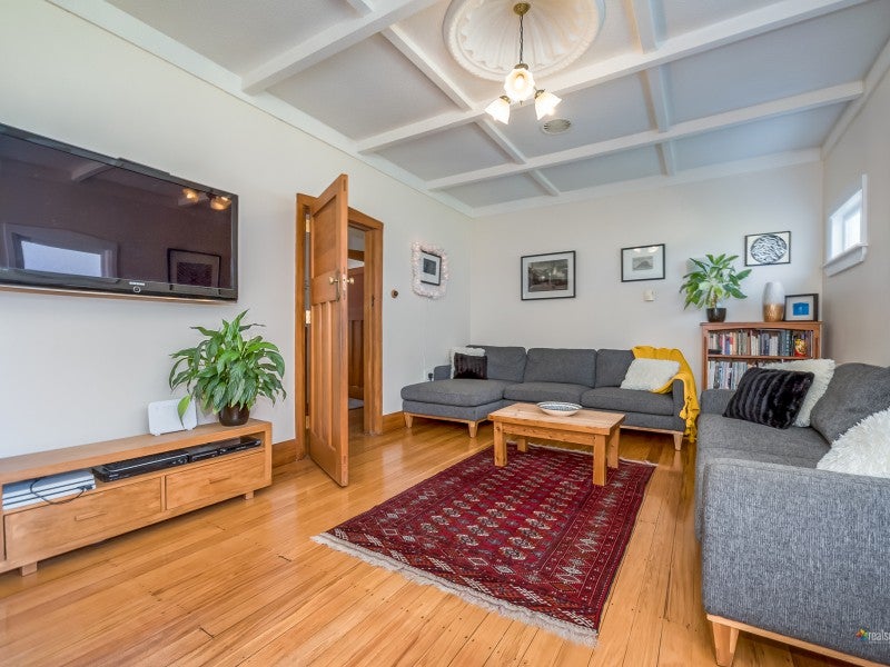 1/70 Trafalgar ST, WAIWHETU, LOWER HUTT - Carousel 2