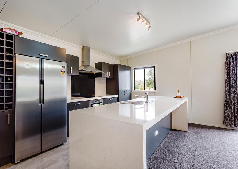 24 Centennial Avenue, Helensburgh, Dunedin - Carousel 2