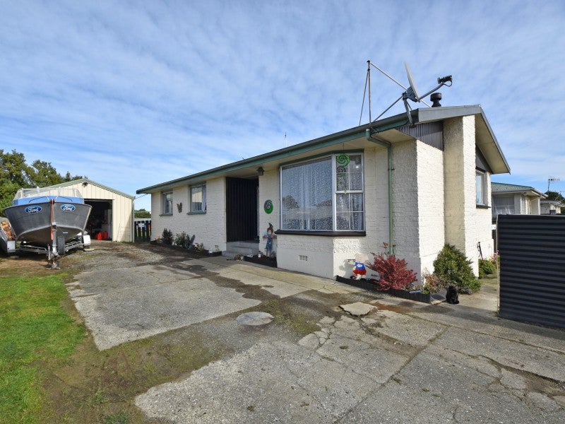 74 Waiau Crescent, Kingswell, Invercargill - Carousel 1