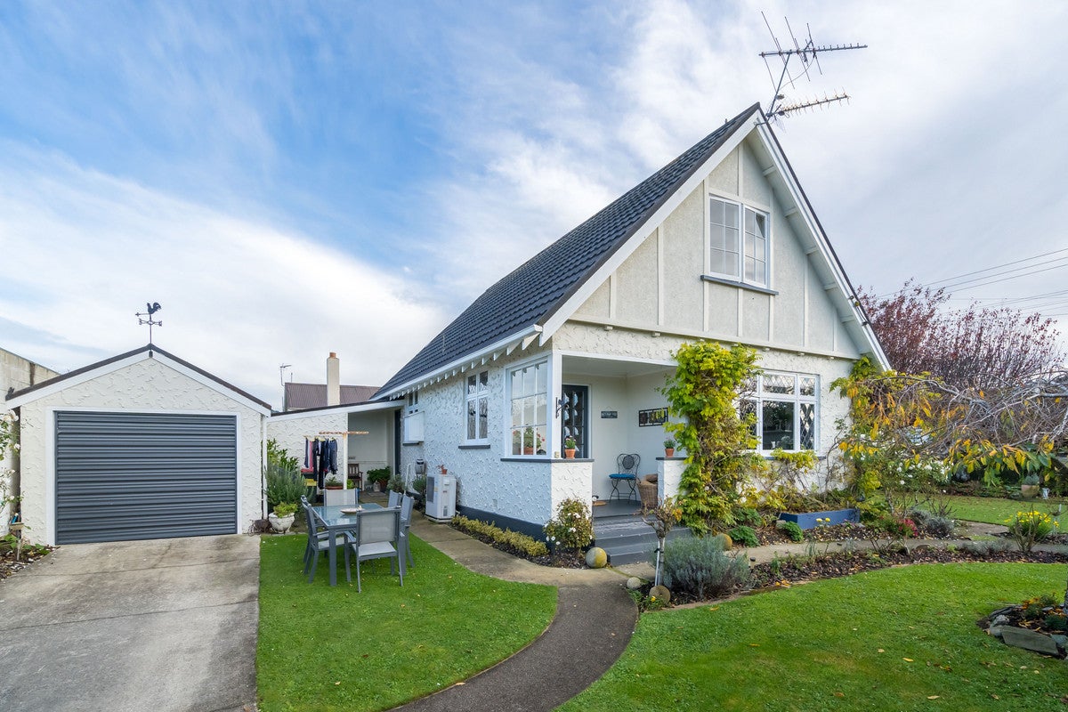 81 Main Road, Fairfield, Dunedin - Carousel 16
