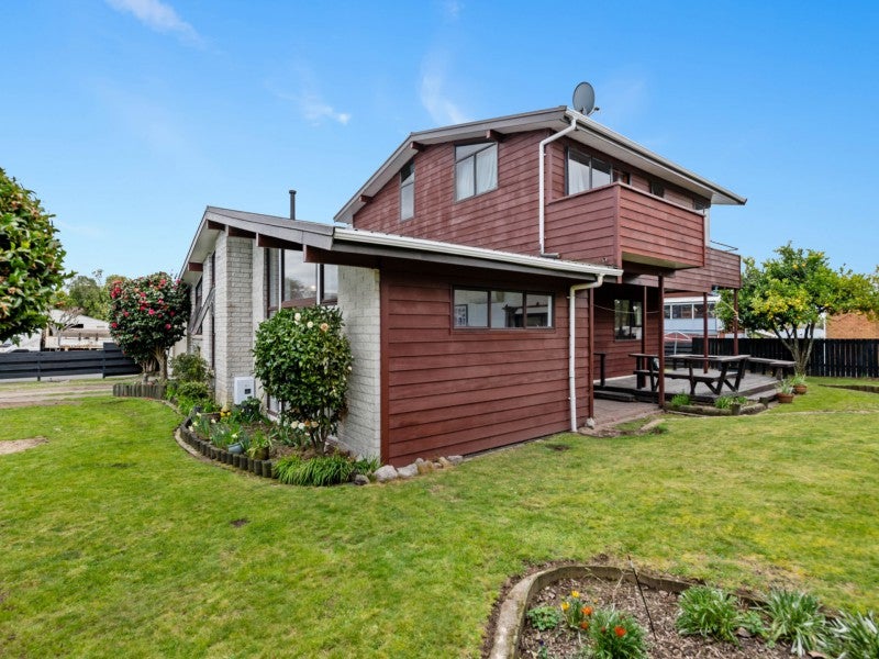 22 Burton Place, Owhata, Rotorua - Carousel 1