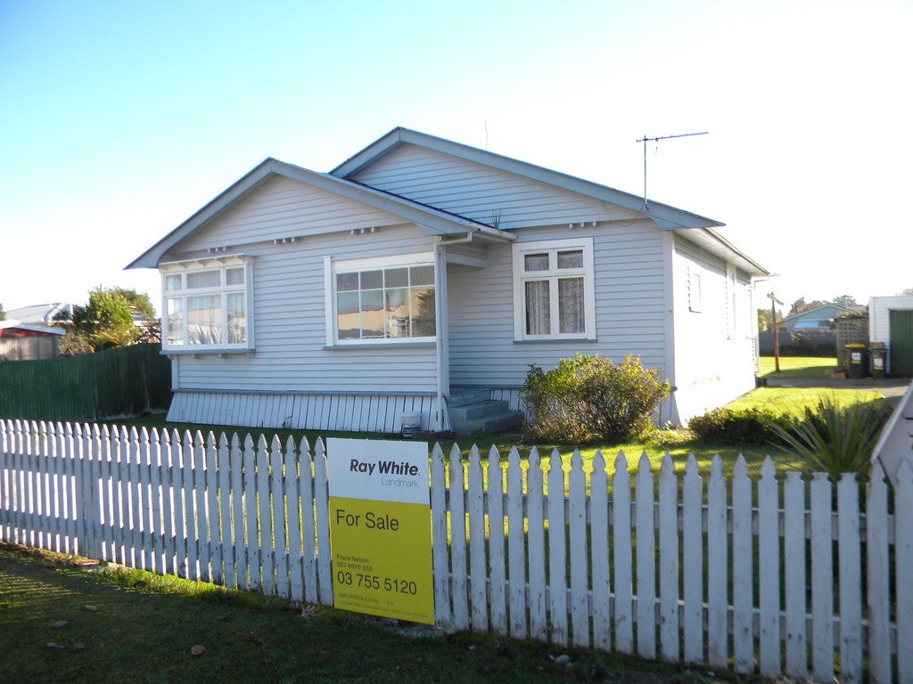75 Livingstone Street, Hokitika - Carousel 1
