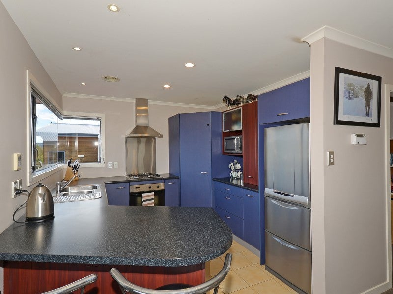 14 Birkinshaw Grove, Riverstone Terraces, Upper Hutt - Carousel 2