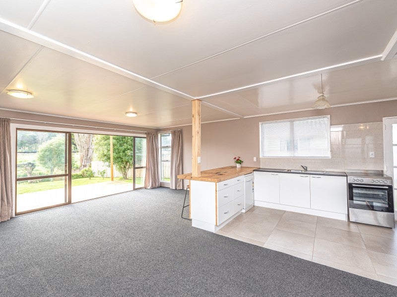 59 Hackett Street, Whanganui East, Whanganui - Carousel 2