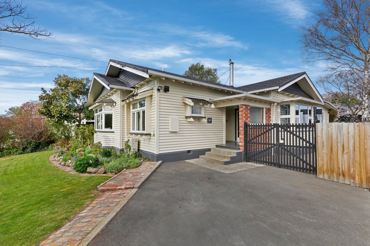 40 Westminster Street, St Albans, Christchurch - Carousel 2