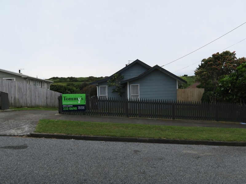 18 Paenui Street, Titahi Bay, Porirua - Carousel 21
