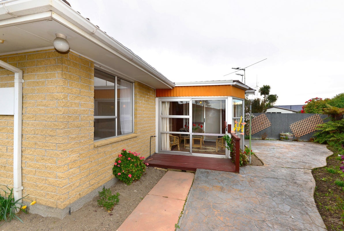 1/54 Selwyn Street, Somerfield, Christchurch - Carousel 2