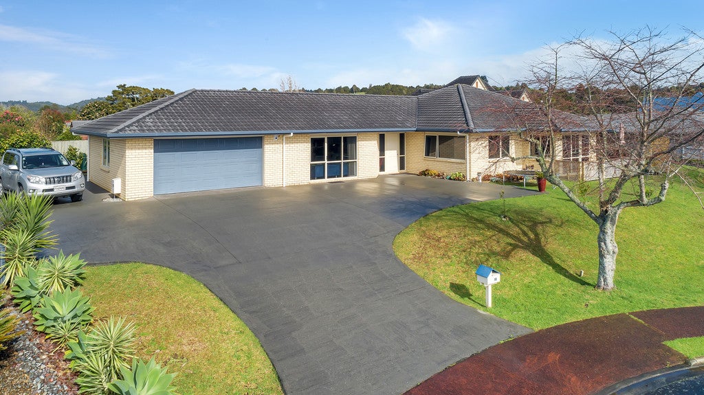 16 Chatsfield Place, Kamo, Whangarei - Carousel 2