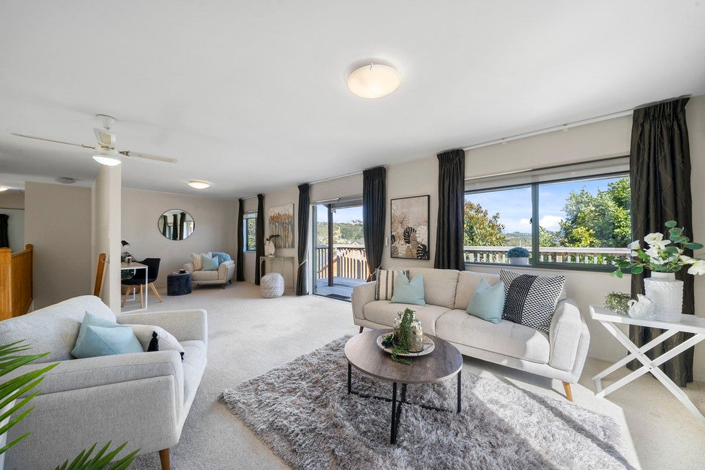 7A Pilot Lane, Whitby, Porirua - Carousel 1
