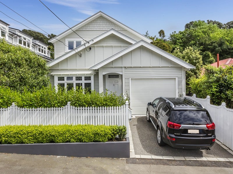 52 Glen Road, Kelburn, Wellington - Carousel 1