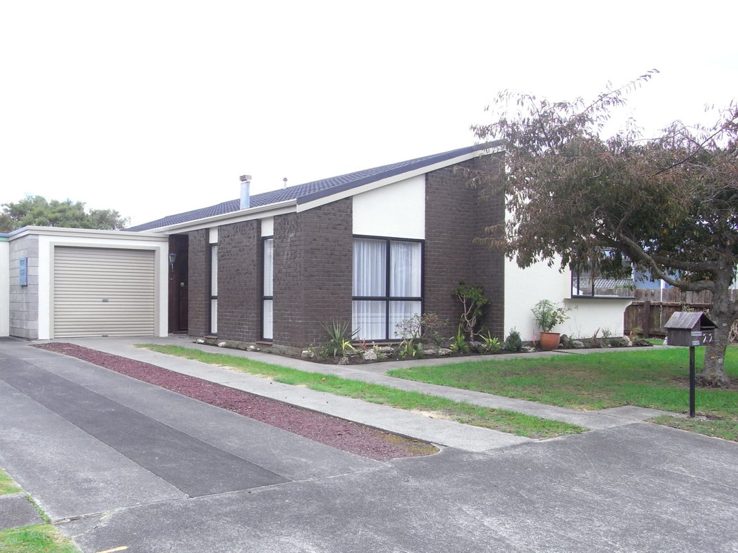 22 Exeter Crescent, Springvale, Whanganui - Carousel 1