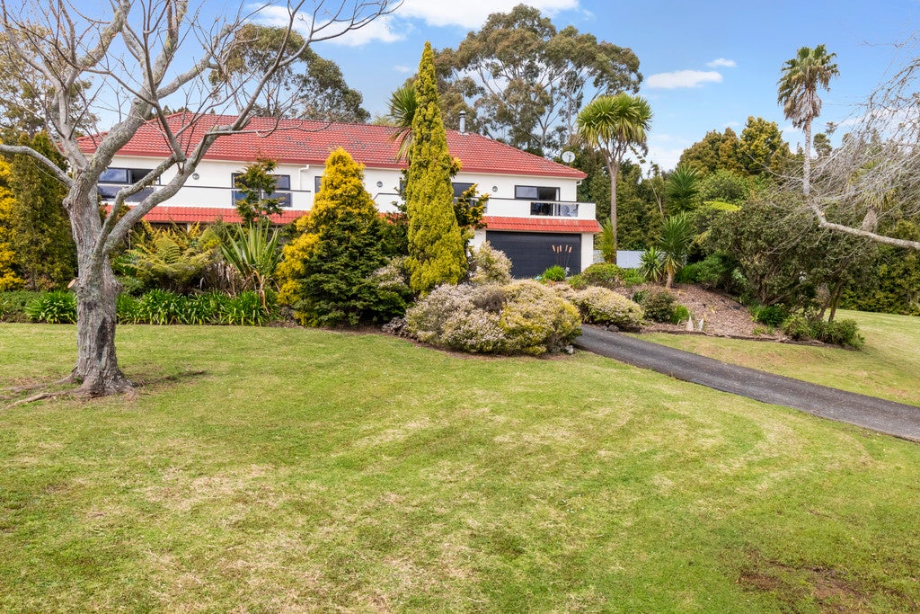 7 North Way, Titirangi, Auckland - Carousel 2