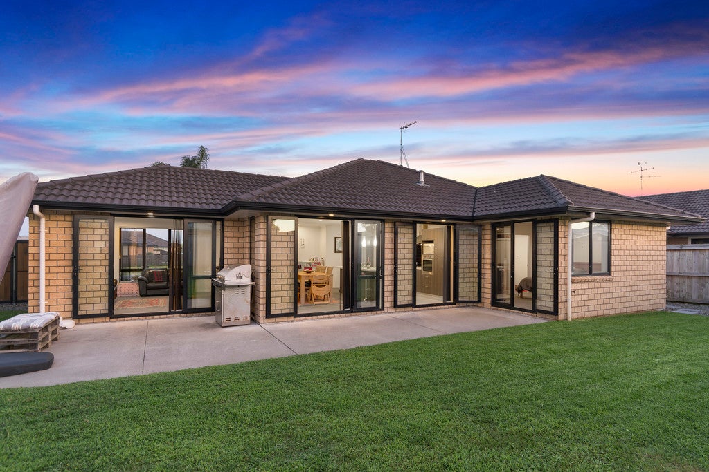 72 Carrington Drive, Papamoa Beach, Papamoa - Carousel 1