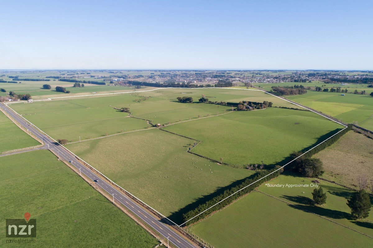 0 State Highway 1, Marton, Bulls - Carousel 1