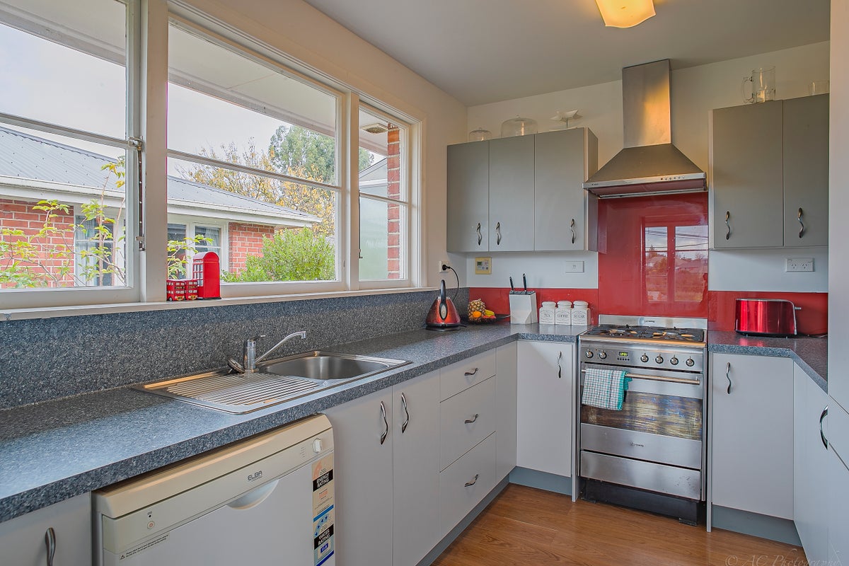 28 Devon Street, Watlington, Timaru - Carousel 2