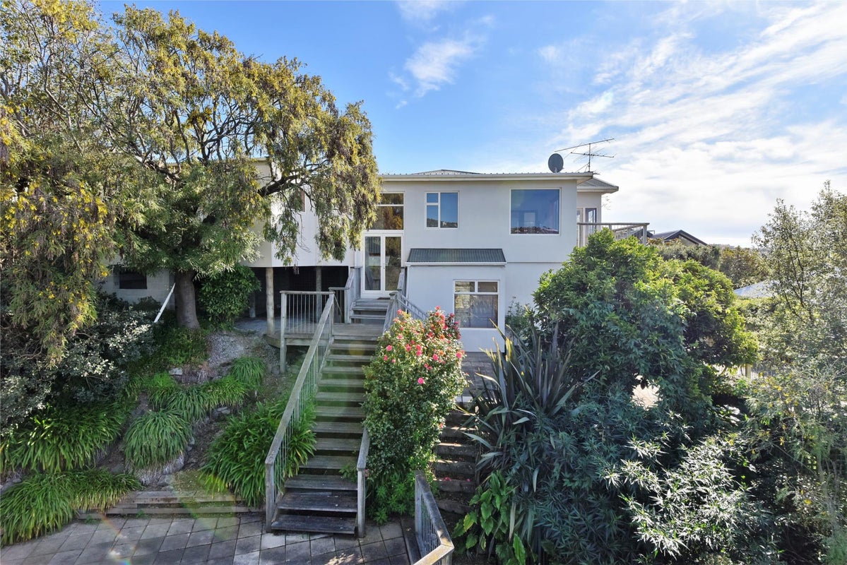75 Moncks Spur Road, Redcliffs, Christchurch - Carousel 1