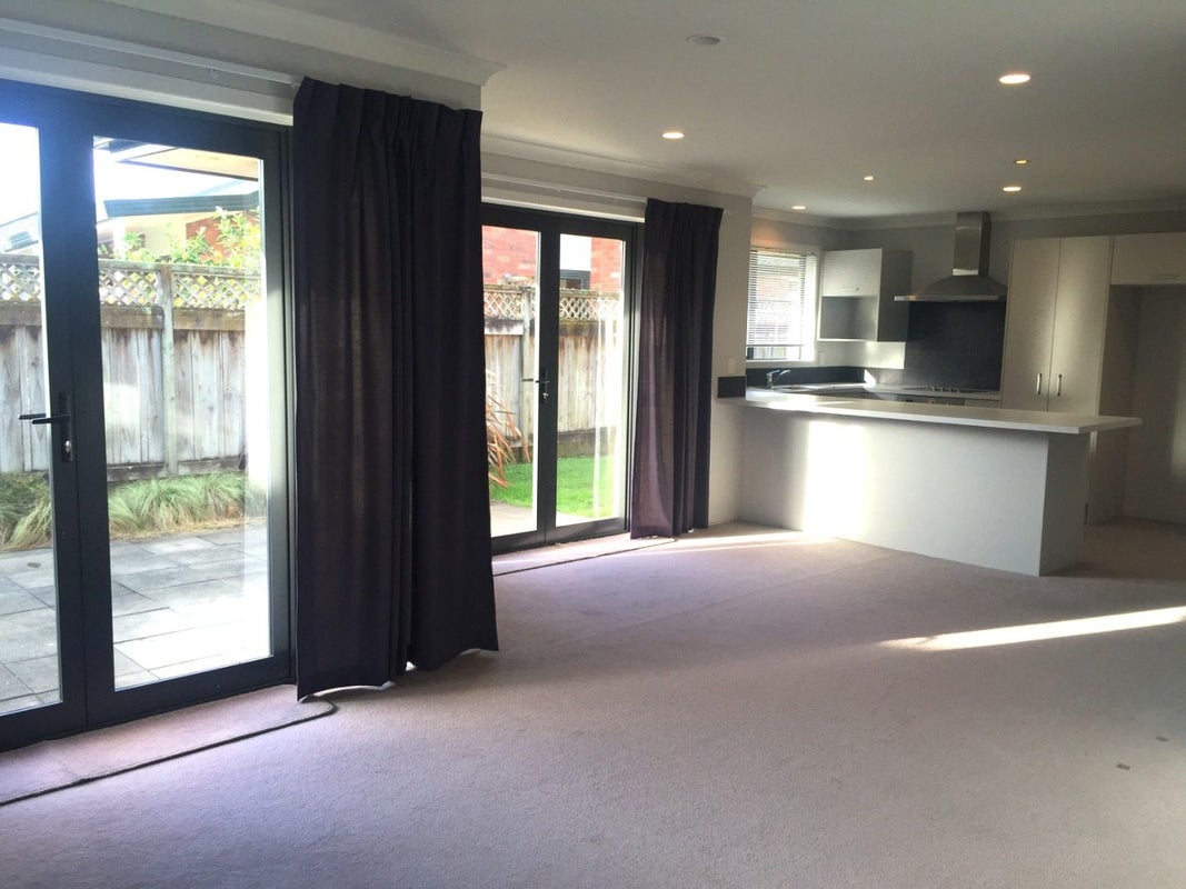 5A Bronte Place, Leamington, Cambridge - Carousel 2