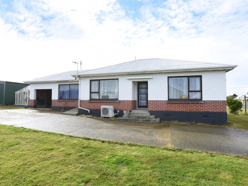 128 Wicklow Street, Clifton, Invercargill - Carousel 1