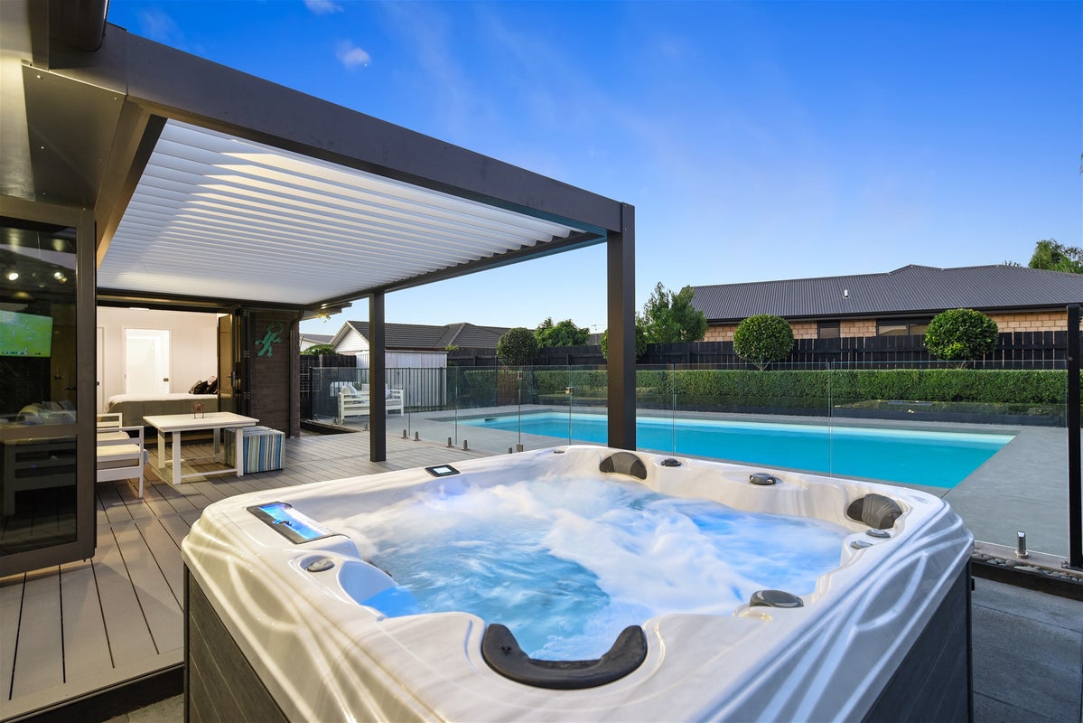 11 Foxbury Court, Rototuna North, Hamilton - Carousel 2