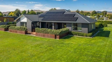 37 Birchwood Avenue, Burleigh, Blenheim - Carousel 1